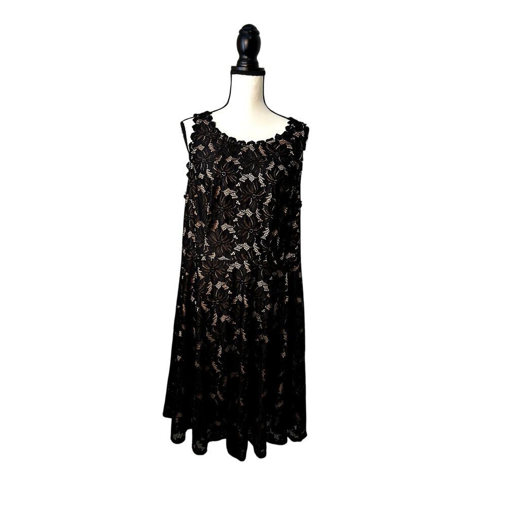 City Studio Black Lace Dress Womens Size 20 Sleevelsess Fit Flare Party Plus